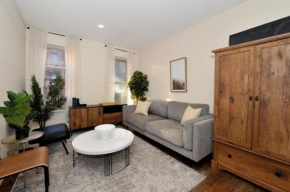 3BR Loft with Desk in Times Square! Heart of City! apts